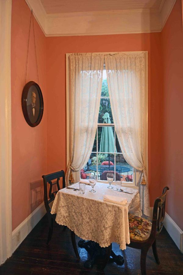 1872 Denham Inn Monticello Εξωτερικό φωτογραφία